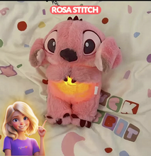 Carregar imagem no visualizador da galeria, Pelúcia Fofinha Stitch Acalma Baby | Varietah Kids®