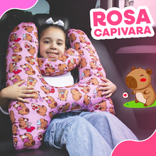 Carregar imagem no visualizador da galeria, Almofada H Viagens e Passeios Tranquilos | Varietah Kids™