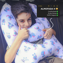Carregar imagem no visualizador da galeria, Almofada H Viagens e Passeios Tranquilos | Varietah Kids™