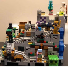 Carregar imagem no visualizador da galeria, Bloco de Montar Minecraft - Modelo Caverna da Montanha - Loja Varietah Kids