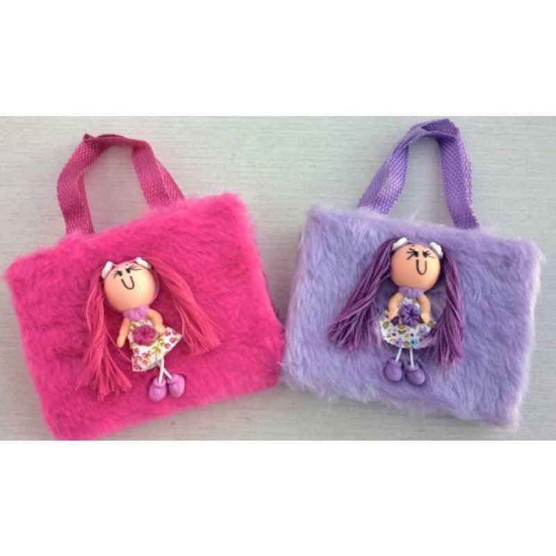 Biblia com capa pelúcia infantil - Loja Varietah Kids