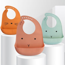 Carregar imagem no visualizador da galeria, Babador de silicone para bebê - Loja Varietah Kids
